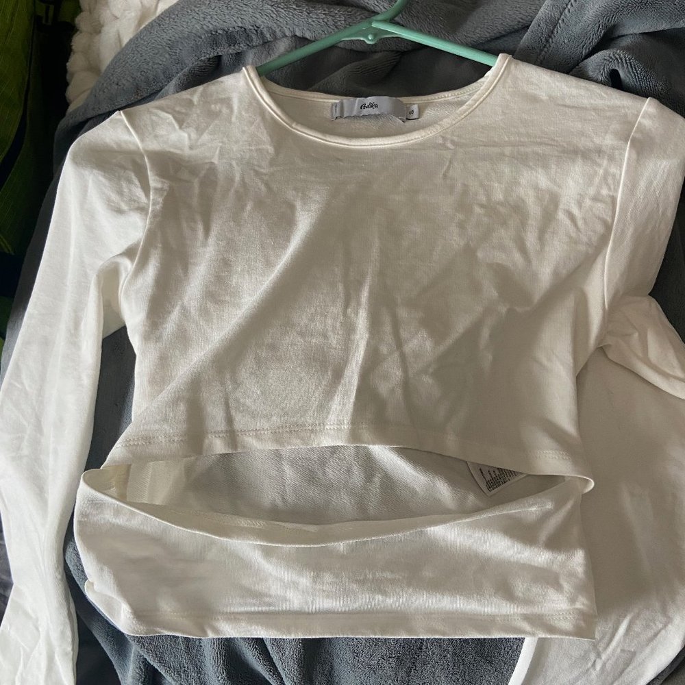 white cropped long sleeve